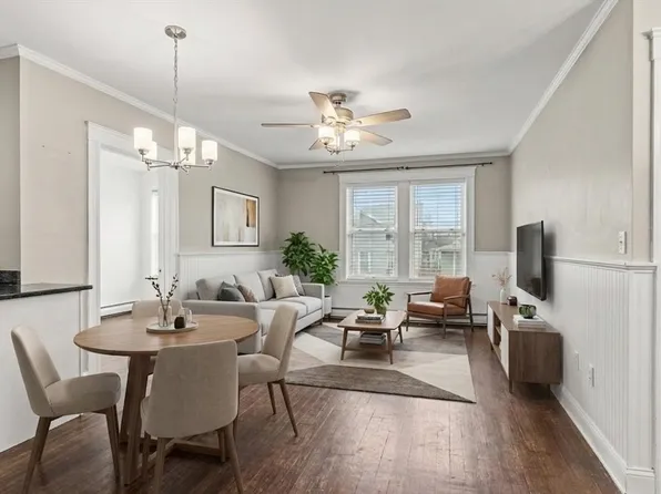 65 Palmer St APT 3, Salem, MA 01970
