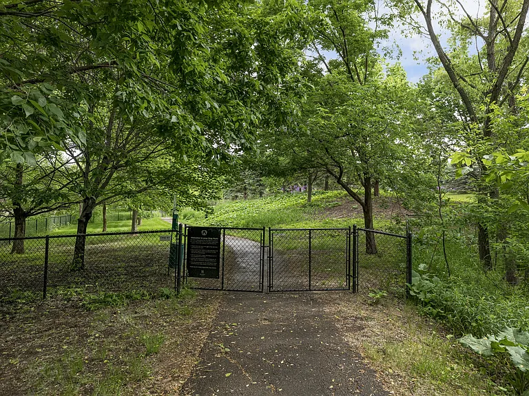 Shadow Hills — Photo 22
