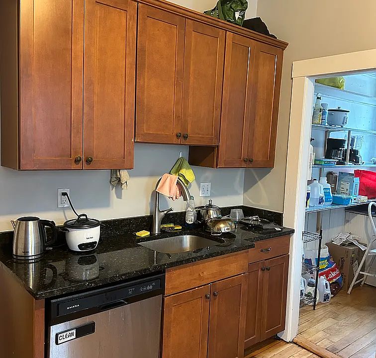 1st image of 61 Frederick Ave #2