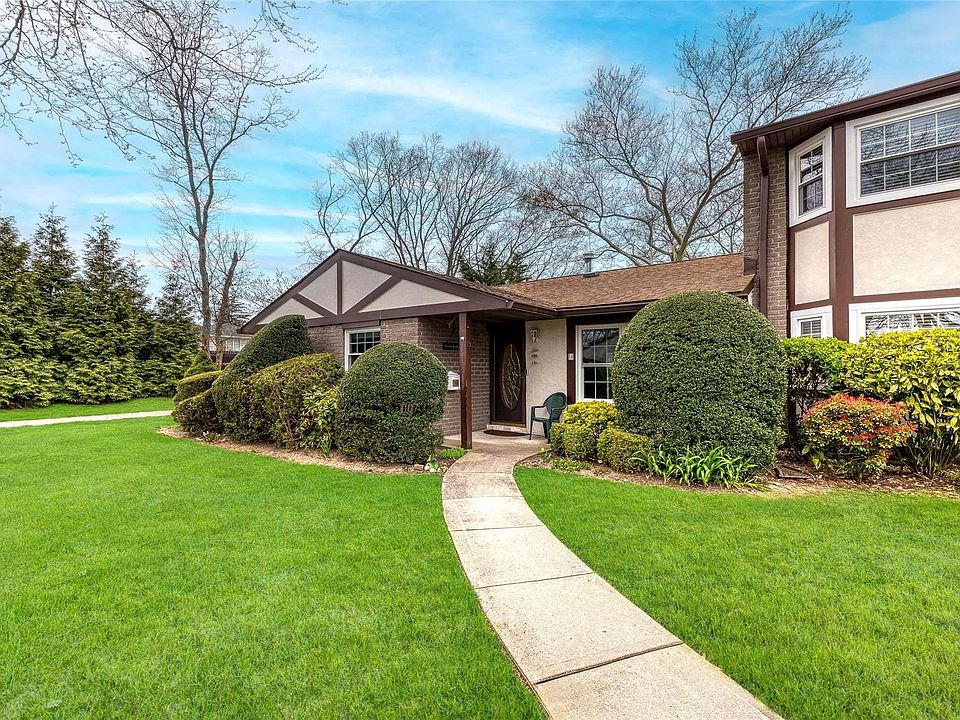 1st image of 19 Sunhollow Court #42