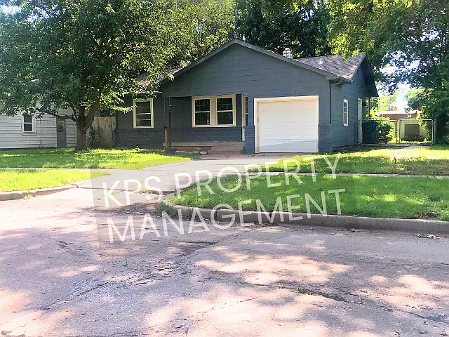 2 bed, 1345 sqft, $1,250 — Photo 1