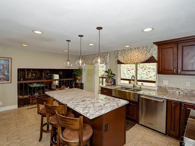 25871 Hitching Rail Rd — Photo 31