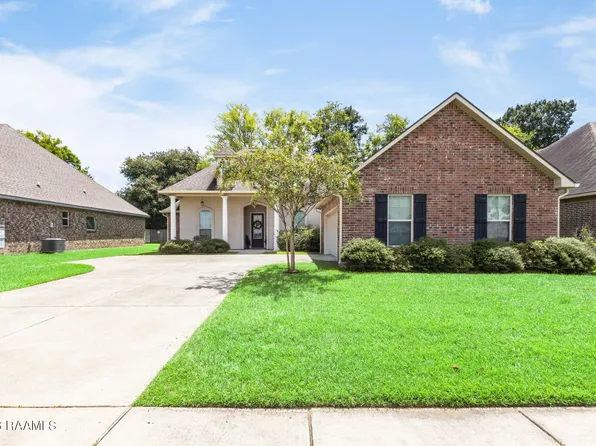 113 Bowen Ln, Broussard, LA 70518