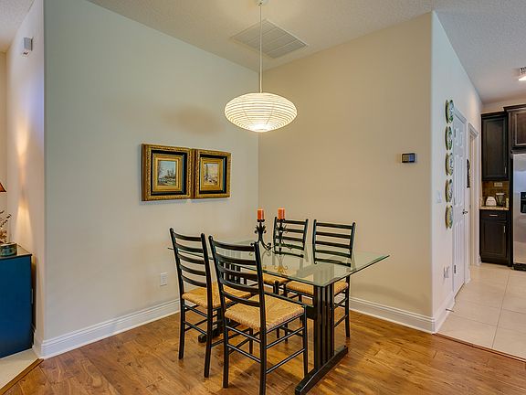 5th image of 3358 Shinnecock Ln