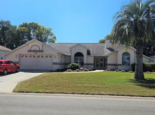 9380 Fox Hollow Ln, Weeki Wachee, FL 34613