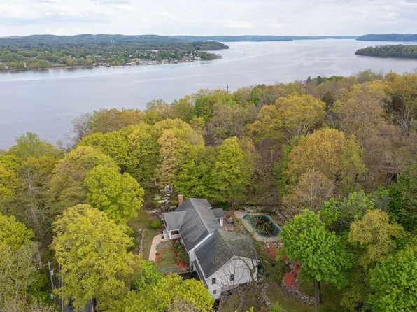 155 Mott Farm Road, Tomkins Cove, NY 10986