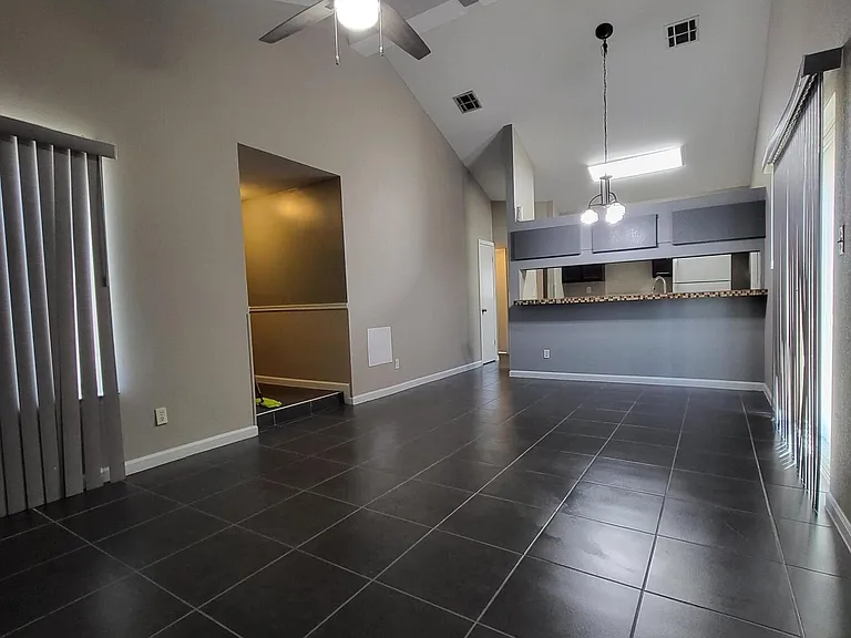 1802 Frank Sinatra Pl — Photo 26