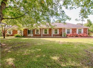 7618 Lakewood Dr, Florence, AL 35634