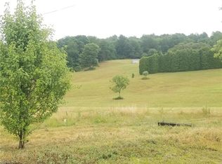 3110 State Route 555, Little Hocking, OH 45742