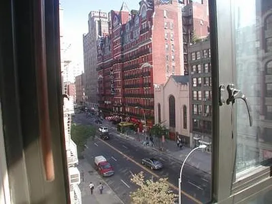 Sold by Bank Neary | media 2