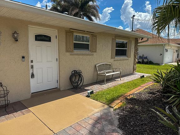 3rd image of 253 SW Chapman Avenue