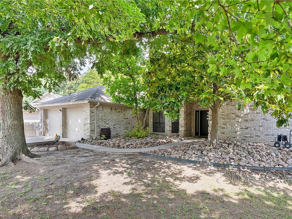 1st image of 4318 Woodstone Cir