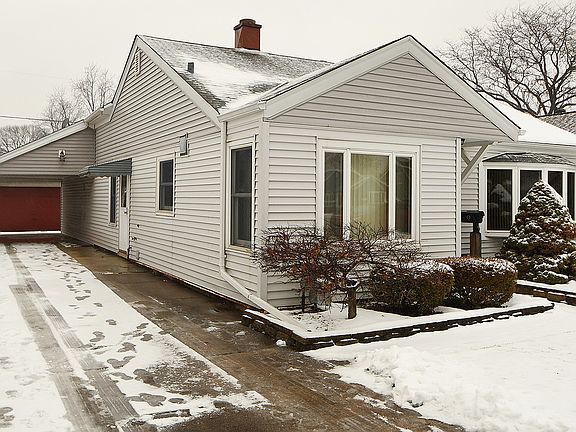 4th image of 9220 S 51st Ave