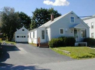 26 Parker St, Lewiston, ME 04240