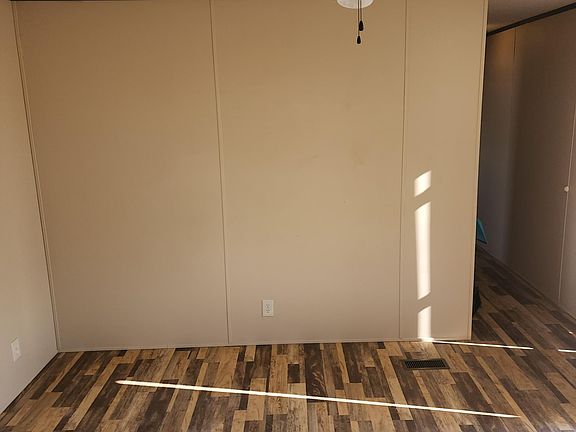 2nd image of 900 Belle Aire St #24