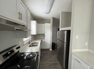 7812 Arboretum Dr APT 105, Charlotte, NC 28270