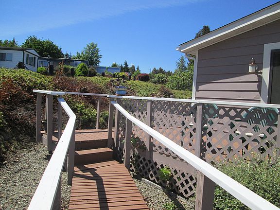 walkway 
