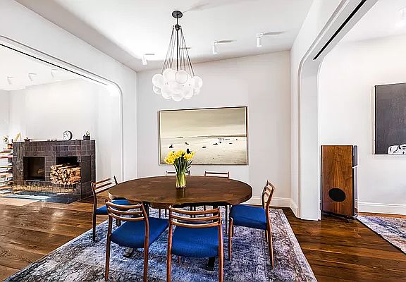 3rd image of 70 Charles St