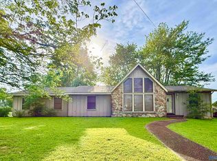 2900 Celestial Dr SW, Hartselle, AL 35640