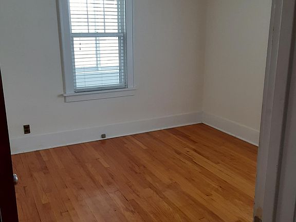 5th image of 623 S 50th Ave #Na