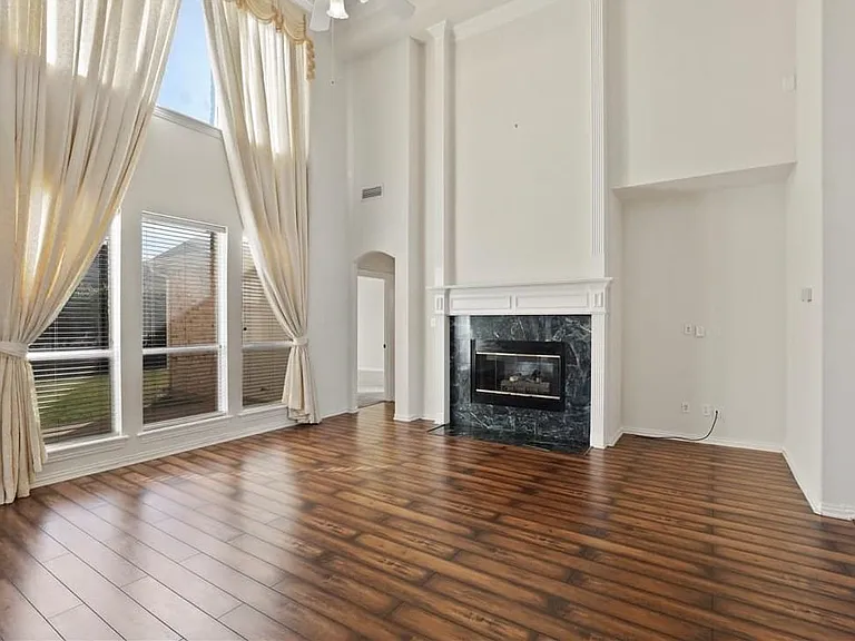 1313 Bradbury Dr — Photo 7