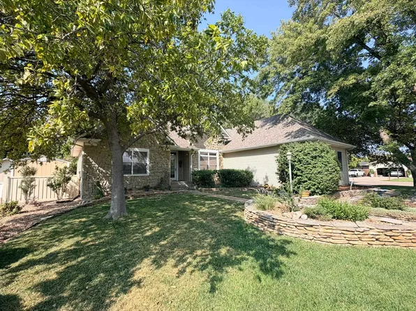 2731 Dry Crk, Great Bend, KS 67530