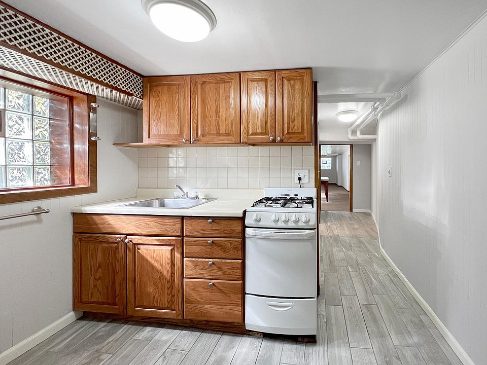 1st image of 3701 N Lowell Ave Unit G