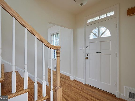 2nd image of 6216 30th St NW