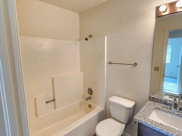 1075 N 1400 W #38 — Photo 12