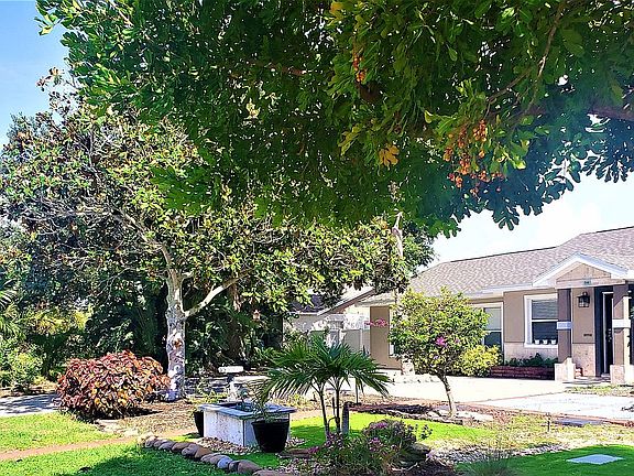 2nd image of 546 Loveridge Dr