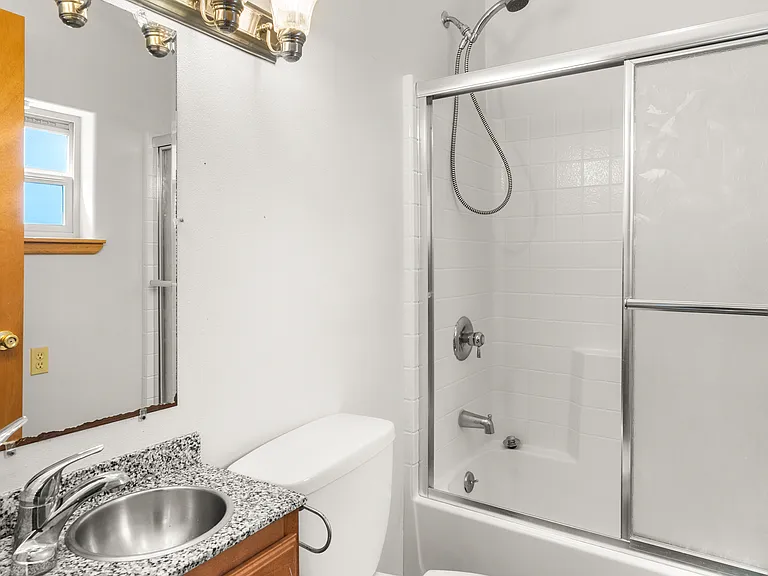 1140 Ocean Shores Blvd SW — Photo 18