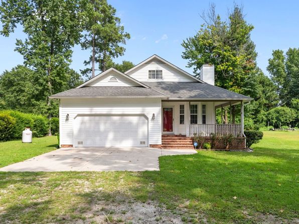 309 Madam Moores Ln