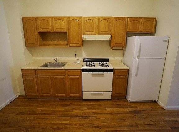 3rd image of 311 Jefferson Ave #4AHRIV