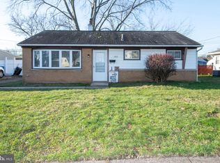 1302 Spencer Dr, Croydon, PA