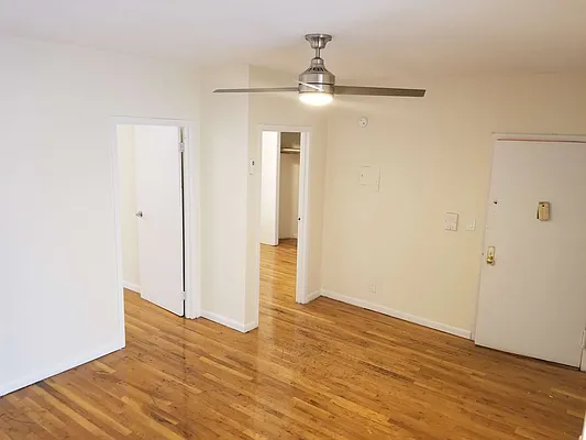 Rented by City Express Realty & Management Corp | media 3