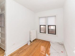 627 W Cornelia Ave, Chicago, IL 60657