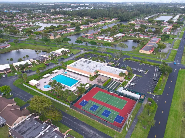 125 Lake Nancy Drive #146, West Palm Beach, FL 33411