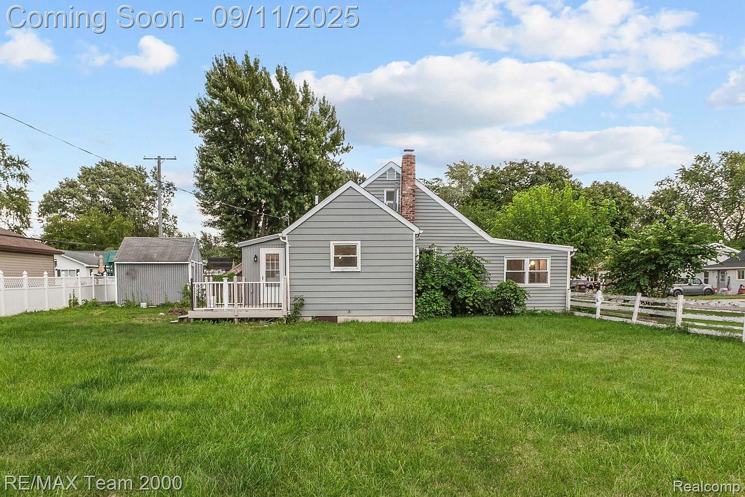 3181 Glendale St, Monroe, MI 48162 | Zillow