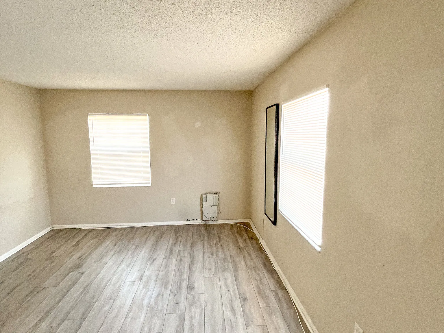 4335 Aegean Dr — Photo 3