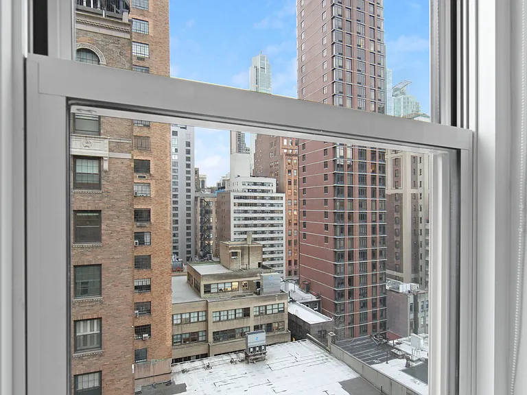 20 Park Ave #14D — Photo 8