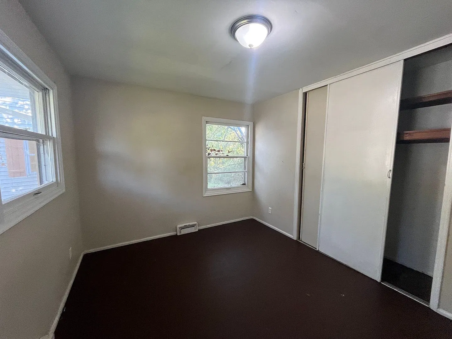 Move in ready! — Photo 3