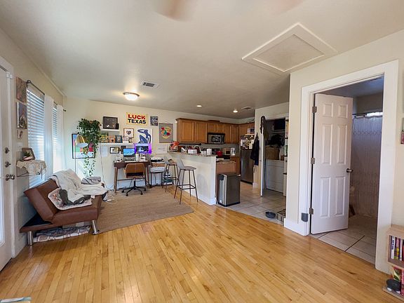 3rd image of 5405 Evans Ave #B