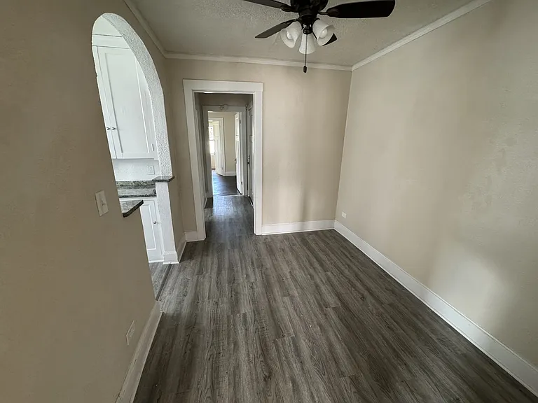 1124 N Main St #3 — Photo 14