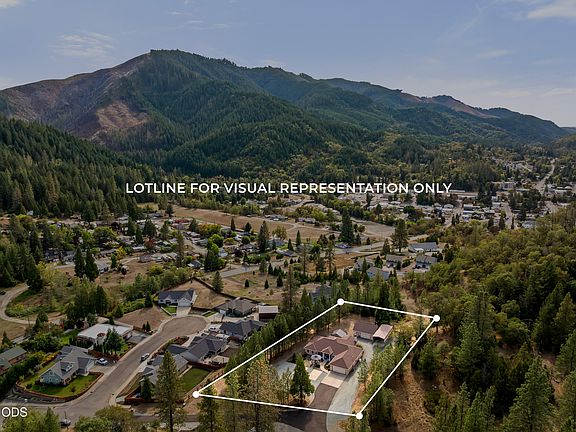 2nd image of 200 Eagle Ridge Dr