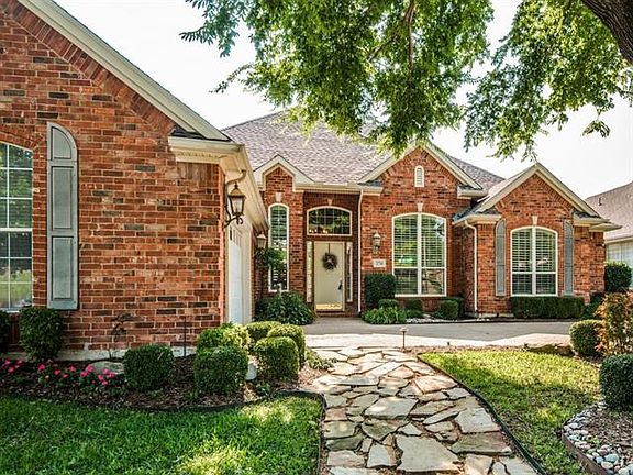 4th image of 2711 Penny Ln