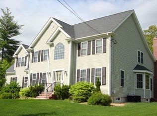 18 Highridge Rd, Bellingham, MA 02019