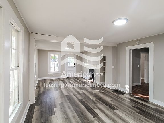 61673_002_living_room_13845417.jpg