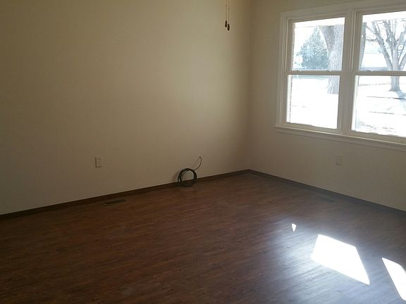 2nd image of 918 S 16th St