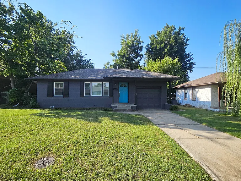 2132 Churchill Pl — Photo 1