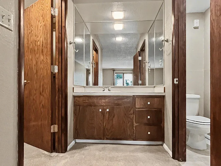 1300 W 7th Ave #311 — Photo 9
